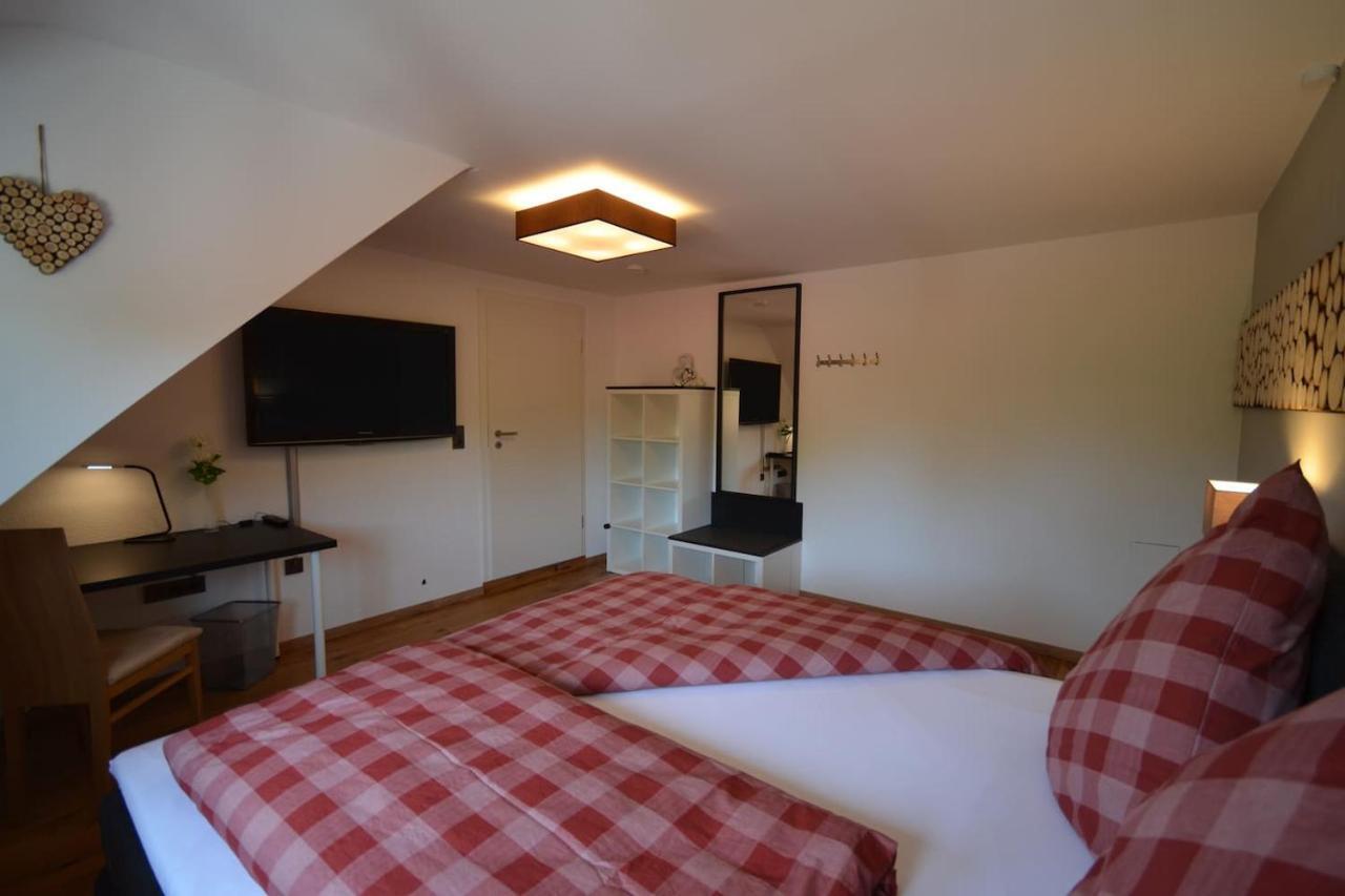 Apartment Keuerleber Holzmaden Экстерьер фото